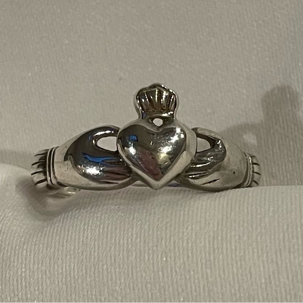 Silver Silver Claddagh Celtic Trinity Knot Ring Size 7 Marked RJ